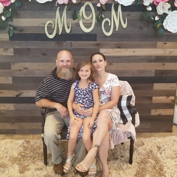 🦋Amanda, Poshmark Ambassador & Mentor🦋 - Picture 3 of 6